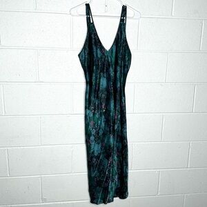 < Vintage Teal Floral Full Length Slip Dress >